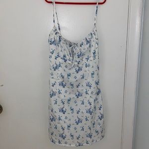 white floral Princess Polly dress!